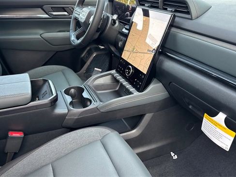New 2026 GMC Terrain AT4 w/ LPO, Floor Liner Package image 18