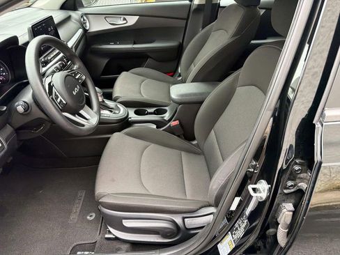 Used 2024 Kia Forte LXS image 21