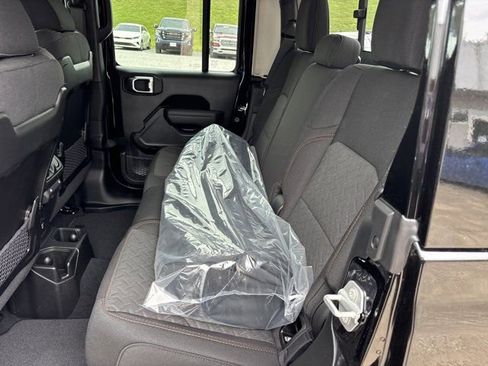 New 2026 Jeep Gladiator Mojave w/ Safety Group AWD/4WD image 15