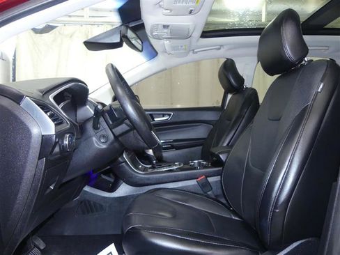 Used 2016 Ford Edge Titanium w/ Equipment Group 302A AWD/4WD image 19