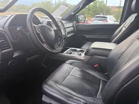 Used 2018 Ford Expedition Max XLT AWD/4WD image 23