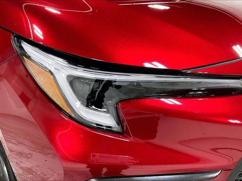 Used 2025 Toyota Corolla SE image 37