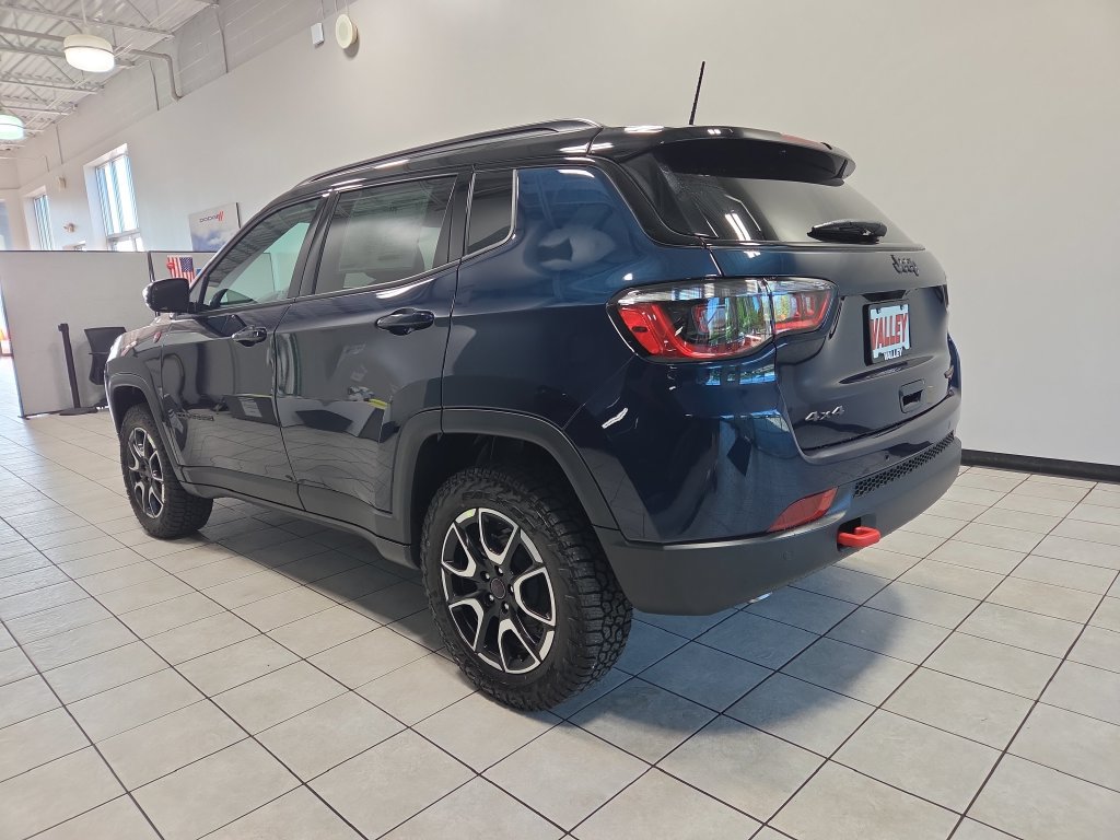 New 2026 Jeep Compass Trailhawk AWD/4WD image 5