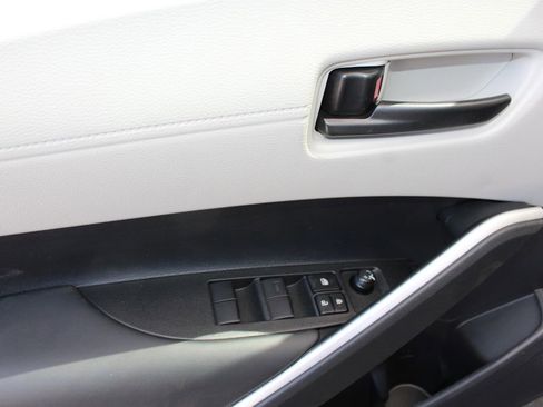 New 2026 Toyota Corolla Cross LE AWD/4WD image 18