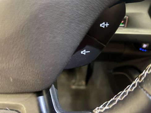 Used 2021 Chevrolet Camaro SS RWD image 43