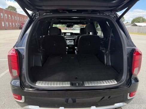 Used 2021 Hyundai Palisade Calligraphy image 17