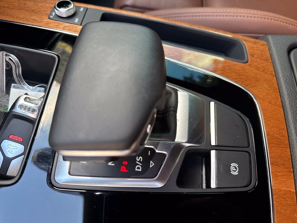 Used 2022 Audi Q5 2.0T Premium Plus AWD/4WD image 24
