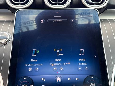 Used 2023 Mercedes-Benz C 300 Sedan image 33