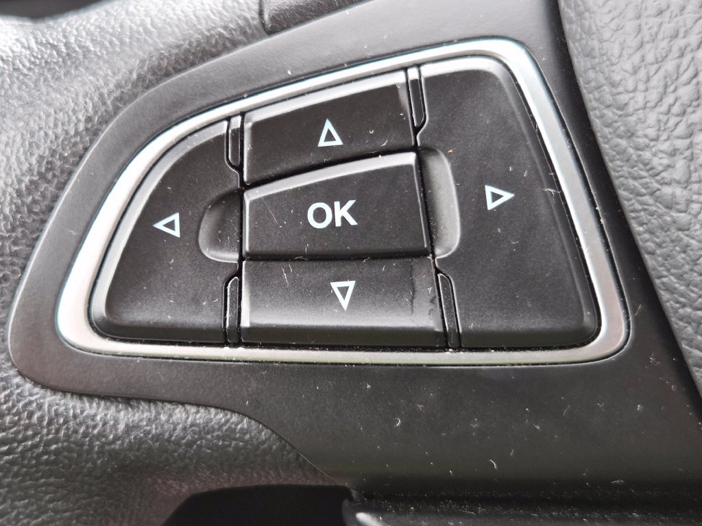 Used 2018 Ford Escape SEL FWD image 11