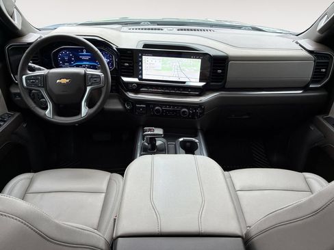 Used 2025 Chevrolet Silverado 1500 LTZ w/ LTZ Premium Package AWD/4WD image 10
