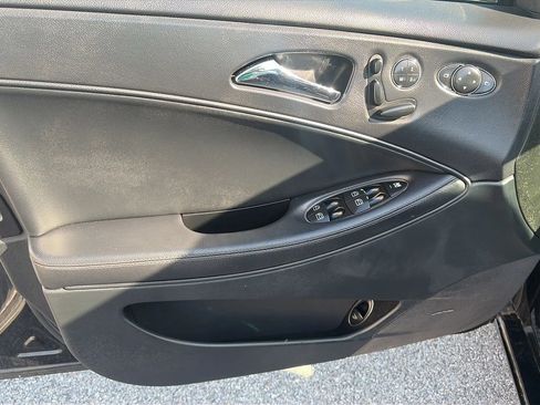 Used 2010 Mercedes-Benz CLS 550 image 30