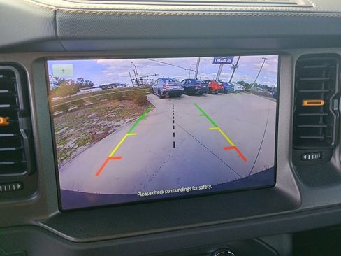 Used 2024 Ford Bronco Badlands image 29