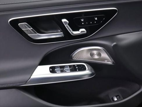 New 2026 Mercedes-Benz E 450 4MATIC Sedan image 25