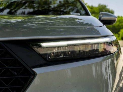 Used 2024 Honda Accord LX image 11