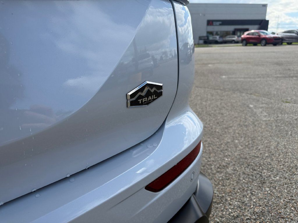 Used 2026 Mitsubishi Outlander AWD image 33