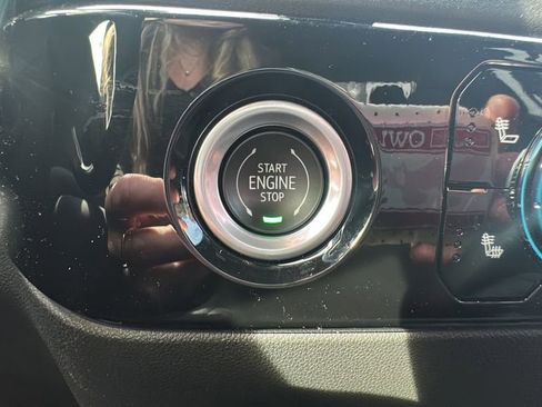 Used 2023 GMC Sierra 1500 Elevation image 20