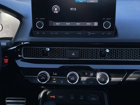 Used 2025 Honda Civic Sport image 18