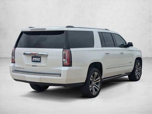 Used 2020 GMC Yukon XL Denali w/ Denali Ultimate Package AWD/4WD image 5