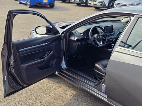 Used 2024 Nissan Altima 2.5 SR image 37