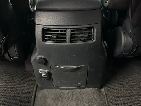 Used 2013 Nissan Titan SV w/ SV Value Truck Pkg RWD image 22