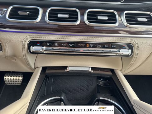 Used 2021 Mercedes-Benz GLS 580 4MATIC image 19