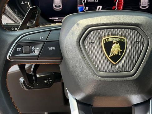 Used 2020 Lamborghini Urus AWD/4WD image 41