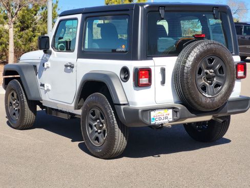 Used 2026 Jeep Wrangler Sport AWD/4WD image 6