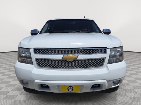 Used 2013 Chevrolet Suburban LTZ AWD/4WD image 2