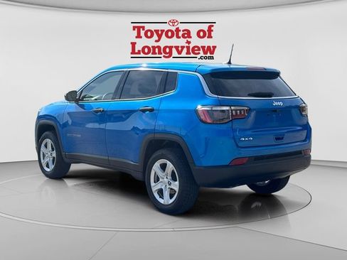 Used 2023 Jeep Compass Sport AWD/4WD image 3