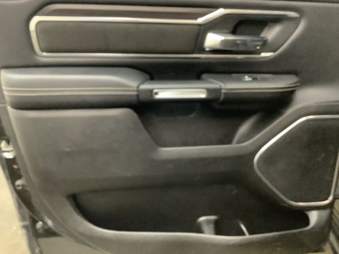 Used 2025 RAM 1500 Laramie AWD/4WD image 23