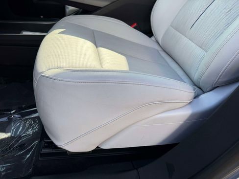 Used 2023 Cadillac Lyriq 2WD image 3