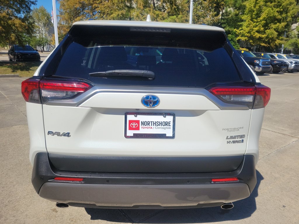 Used 2019 Toyota RAV4 Limited w/ Carpet Mat Package AWD/4WD image 4