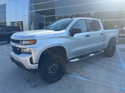 Used 2022 Chevrolet Silverado 1500 Custom w/ Safety Confidence Package image 1