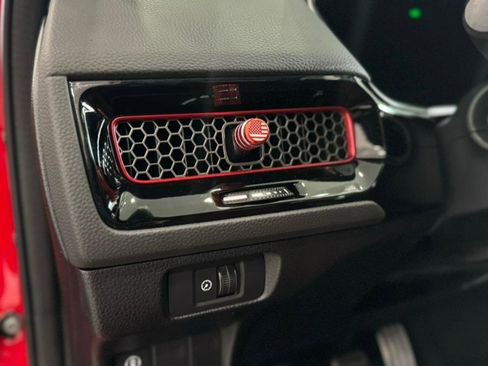 Used 2024 Honda Civic Si image 12