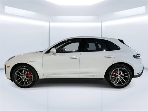 New 2026 Porsche Macan S image 10