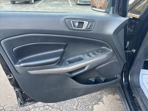 Used 2020 Ford EcoSport Titanium image 17