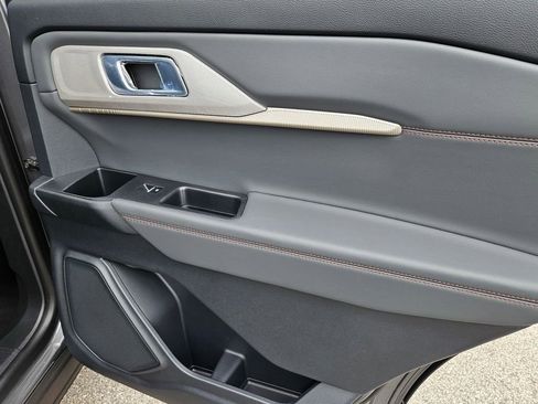 New 2026 Ford Explorer Active w/ Active Comfort Package image 31