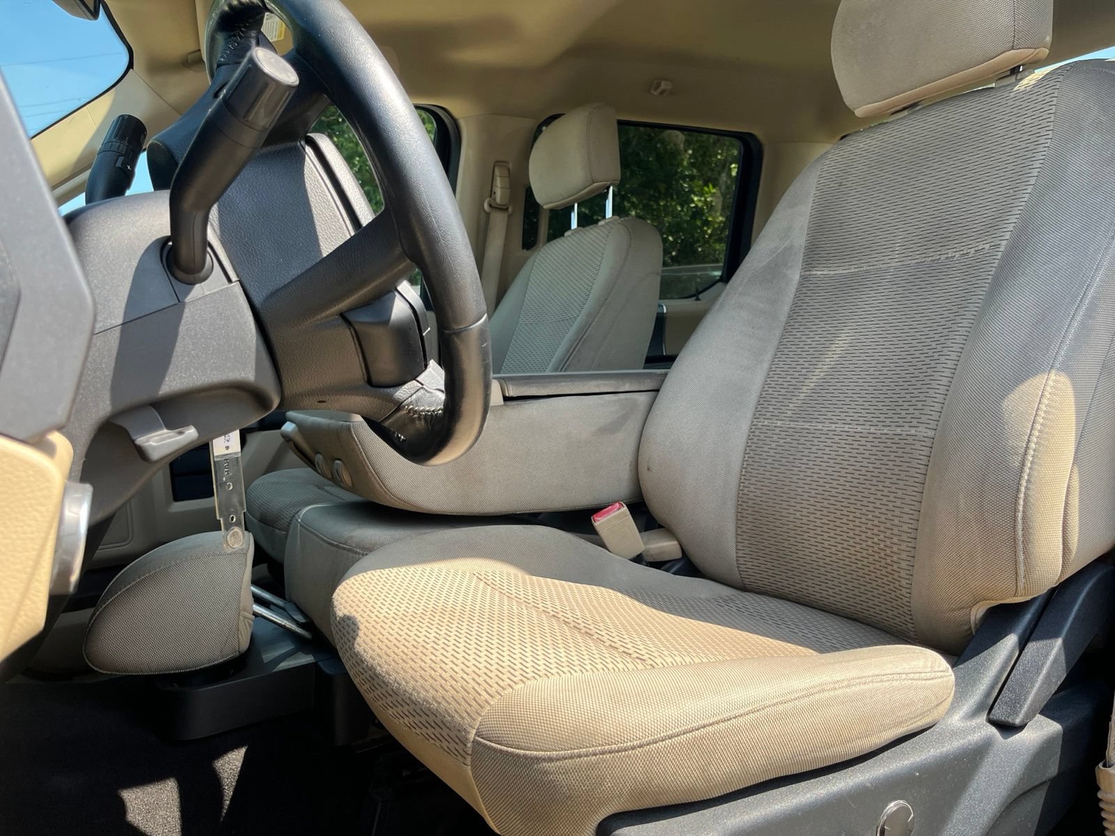 Used 2018 Ford F150 XLT w/ Equipment Group 301A Mid RWD image 8