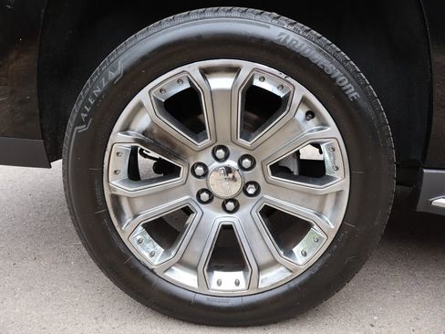 Used 2016 GMC Yukon XL Denali w/ Open Road Package AWD/4WD image 46