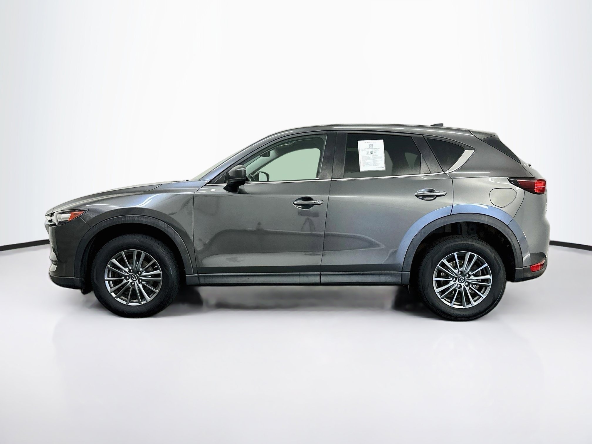 Used 2017 MAZDA CX-5 Touring w/ Preferred Equipment Package AWD/4WD image 4