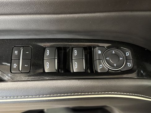 Used 2024 Cadillac Escalade Sport image 17