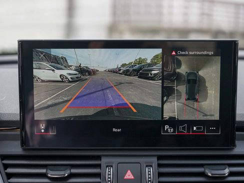 Used 2024 Audi Q5 2.0T Prestige image 17