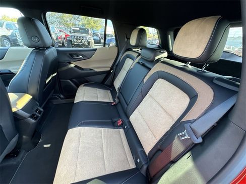 New 2026 Chevrolet Equinox ACTIV image 22