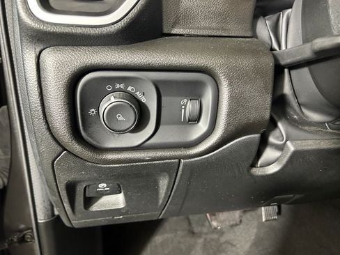 Used 2023 RAM 1500 Big Horn AWD/4WD image 48