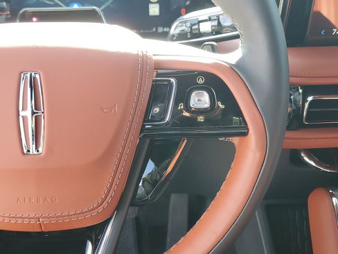 New 2025 Lincoln Aviator Reserve w/ Equipment Group 201A image 18