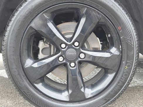 Used 2022 Jeep Grand Cherokee L Limited image 29