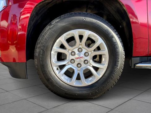 Used 2015 GMC Yukon SLT w/ HD Trailering Package image 10