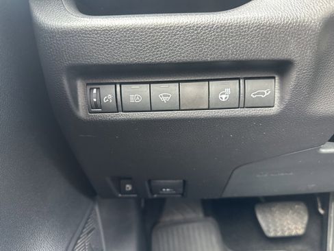 Certified 2022 Toyota RAV4 XLE Premium image 15