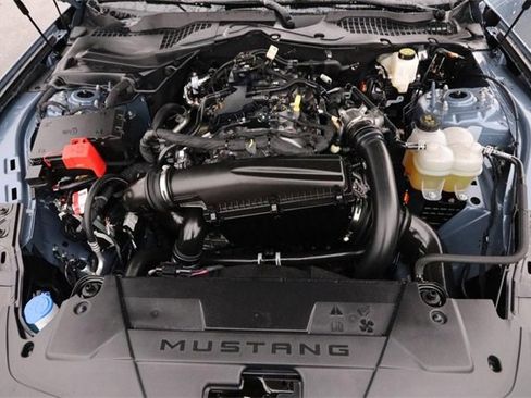 Used 2025 Ford Mustang Coupe image 24