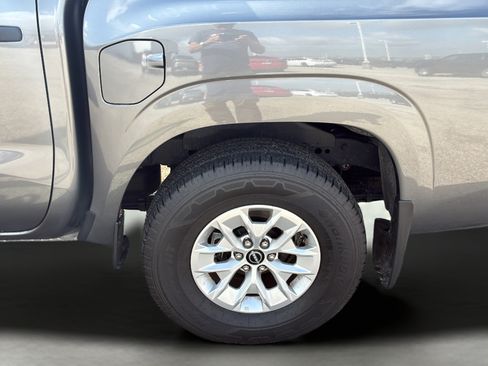 Used 2025 Nissan Frontier S RWD image 31